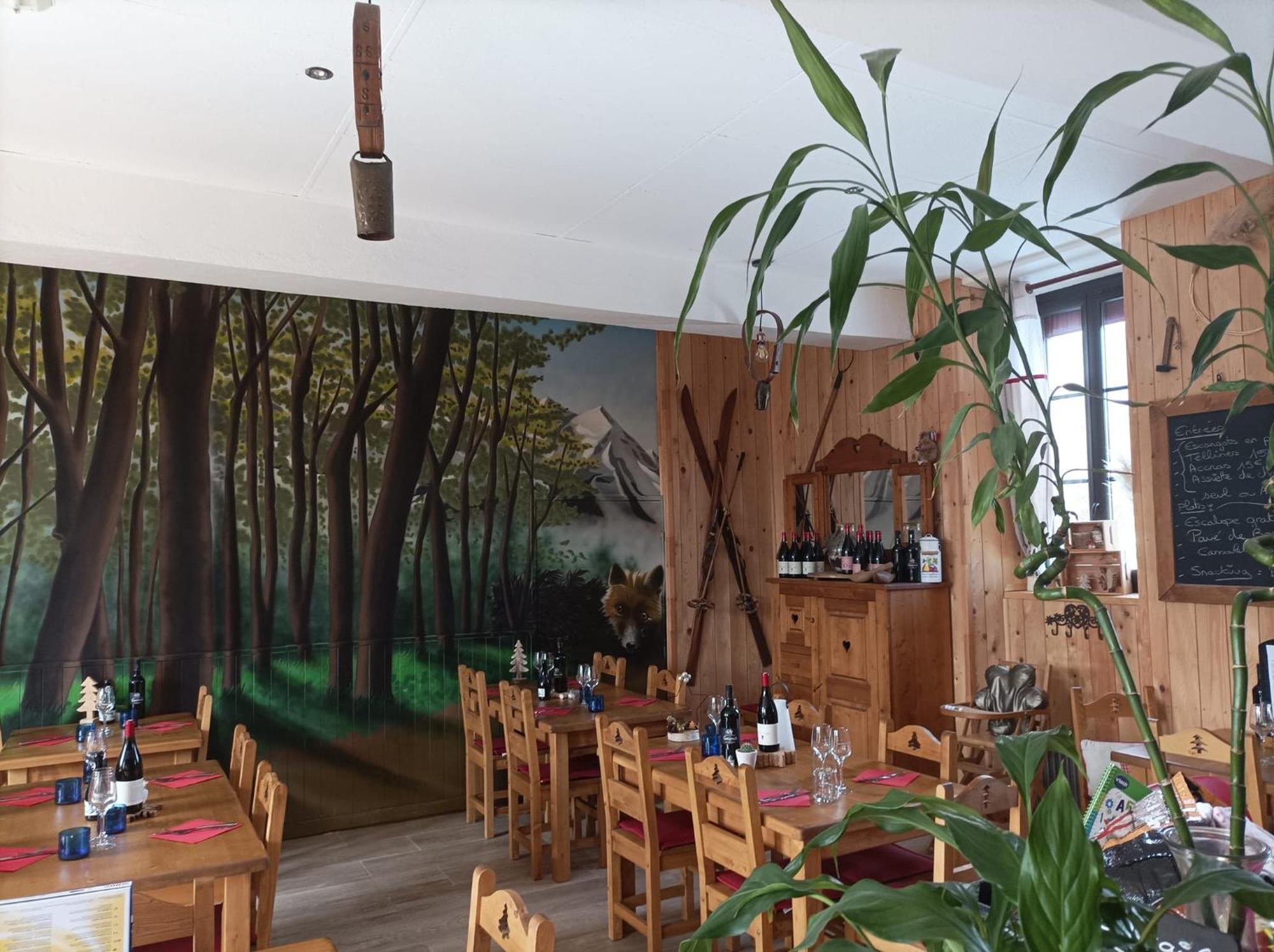 Le Sapin Rouge - Restaurant - Bar - Chambres D'Hotes Artigues  Bagian luar foto
